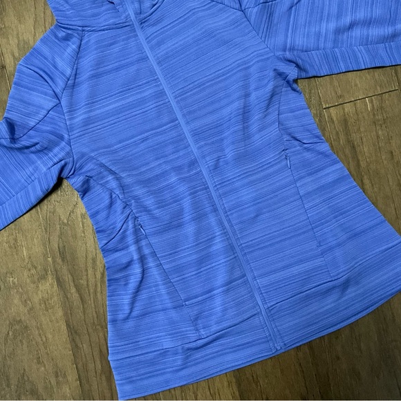 NWT Athleisure Hoodie Jacket Blue Thumbholes - Picture 5 of 6